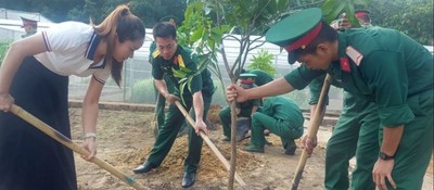 Đồng Nai: Cán bộ, chiến sĩ Tiểu đoàn 10 hưởng ứng Tết trồng cây