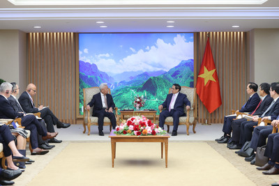 Thủ tướng Phạm Minh Chính tiếp Chủ tịch Ngân hàng Đầu tư cơ sở hạ tầng châu Á (AIIB)