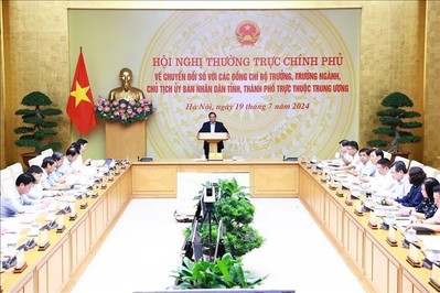 Thủ tướng Phạm Minh Chính chủ trì Hội nghị về chuyển đổi số với các bộ, ngành, địa phương