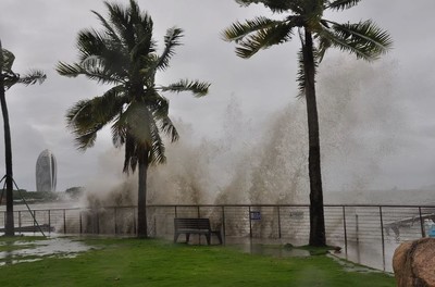 Trung Quốc: Bão Prapiroon gây mưa to và gió giật mạnh trên đảo Hải Nam