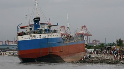 Tàu chở 1,4 triệu lít dầu chìm ngoài khơi Philippines