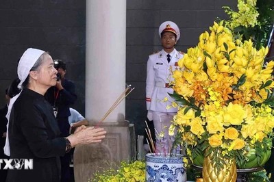 Hình ảnh gia đình Tổng Bí thư Nguyễn Phú Trọng tại Lễ viếng