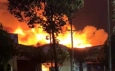 Cháy nhà xưởng rộng khoảng 5.000m² tại tỉnh Bình Dương