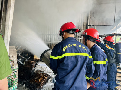 Hà Nội: Kịp thời dập tắt 2 đám cháy