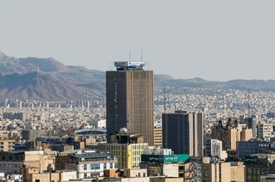 Nắng nóng gần 50 độ C, Iran đóng cửa cơ quan nhà nước và ngân hàng