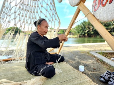 Di sản văn hóa phi vật thể quốc gia - nghề thủ công truyền thống đan võng ngô đồng