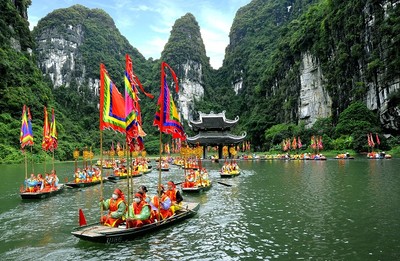 Tổ chức Festival Ninh Bình lần thứ III - “Dòng chảy Di sản”