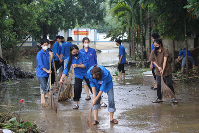 Chương Mỹ (Hà Nội): Tổng vệ sinh môi trường sau lũ lụt, chuẩn bị đón học sinh trở lại trường