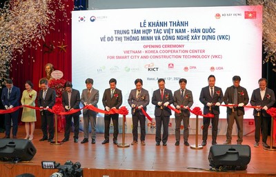 Khánh thành Trung tâm hợp tác Việt Nam - Hàn Quốc về đô thị thông minh và công nghệ xây dựng