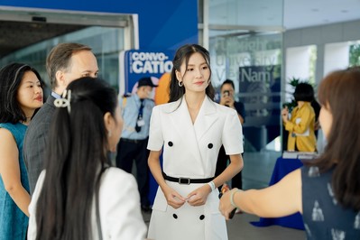 Hoa hậu Môi trường Thế giới Thanh Hà trong mùa khai giảng Đại học Fulbright 2024