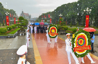 Hải Phòng: Lãnh đạo thành phố dâng hương tưởng niệm các Anh hùng liệt sỹ