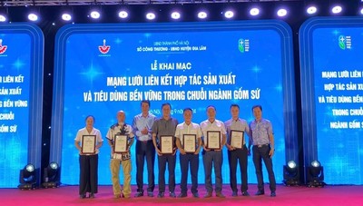 Liên kết hợp tác sản xuất, tiêu dùng bền vững trong ngành gốm sứ