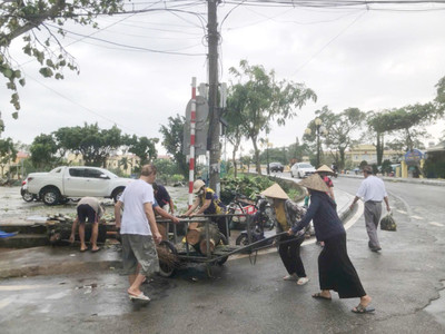 Hải Hà - Quảng Ninh: Người dân đoàn kết sớm trở lại nhịp sống thường ngày