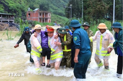 Miễn phí điều trị cho nạn nhân bị thương do bão lũ