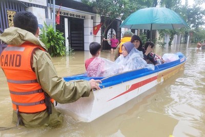 Hà Nội: Đảm bảo an toàn, đời sống của Nhân dân sau mưa lũ