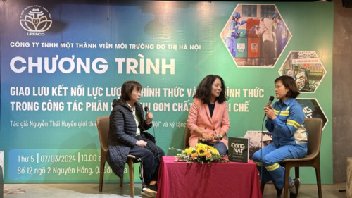 Giao lưu kết nối lực lượng công nhân vệ sinh môi trường và "Đồng nát" ở Hà Nội