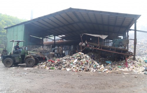 Công nhân của Nhà máy xử lý rác Bảo Lộc bị nợ hơn 800 triệu đồng tiền lương