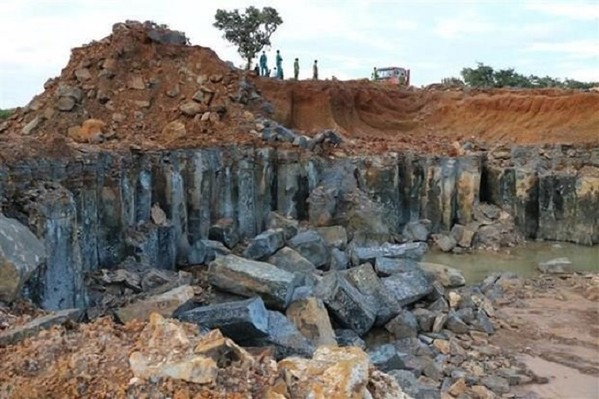 Thiếu quy định đánh giá tác động môi trường với cụm mỏ khai thác đá