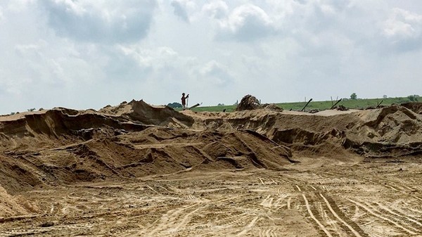 Xử lý triệt để các bãi tập kết cát trái phép khu vực sông Lèn