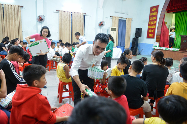 Quỹ sữa vươn cao Việt Nam 2021 sẽ có thêm 31.000 ly sữa từ cộng đồng