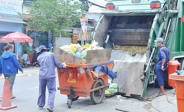 TP.HCM ban hành kế hoạch thu gom rác và vệ sinh công cộng dịp Tết Nhâm Dần