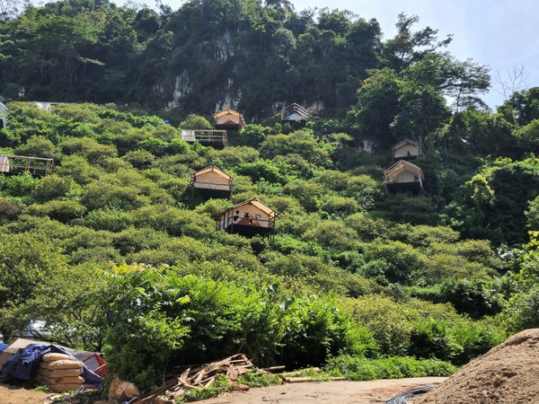 Ngang nhiên dựng gần chục ngôi nhà trên đất nông nghiệp ở Mộc Châu –Sơn La