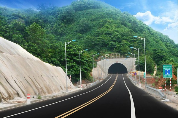 Lai Châu đề xuất Thủ tướng gỡ vướng Dự án hầm đường bộ Hoàng Liên