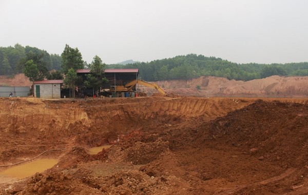 Thái Nguyên: Tạm giữ nhiều phương tiện vận chuyển đất trái phép