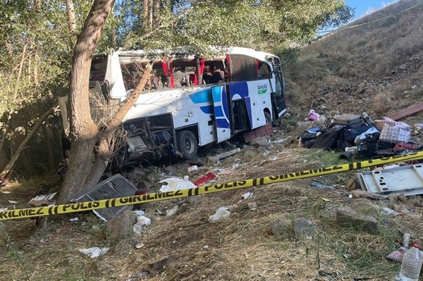 Thổ Nhĩ Kỳ: Xe buýt mất lái khiến ít nhất 12 người thiệt mạng