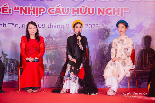 Hoa hậu Thanh Hà quảng bá hình ảnh Việt Nam đến bạn bè quốc tế