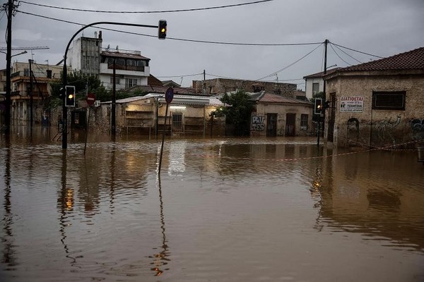 Hy Lạp: Ngập lụt nặng nề do ảnh hưởng cơn bão Elias